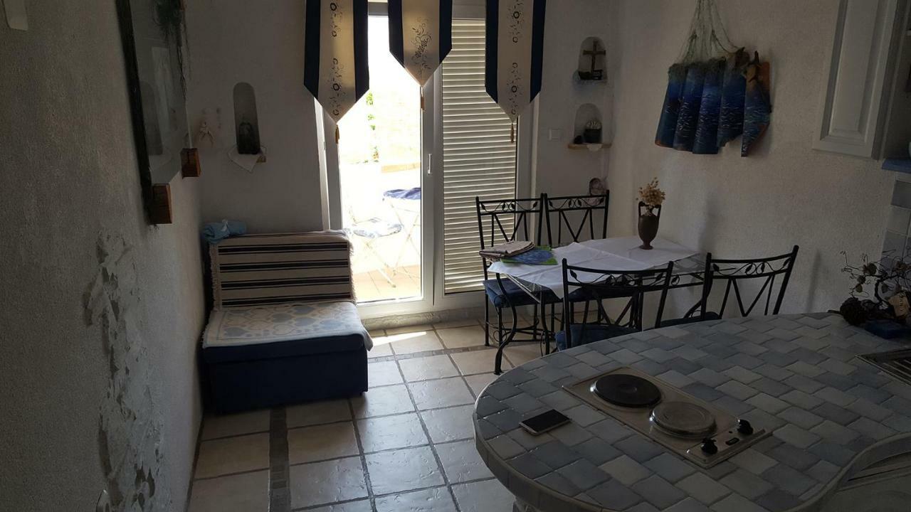 Apartments Lopar Story Exterior foto